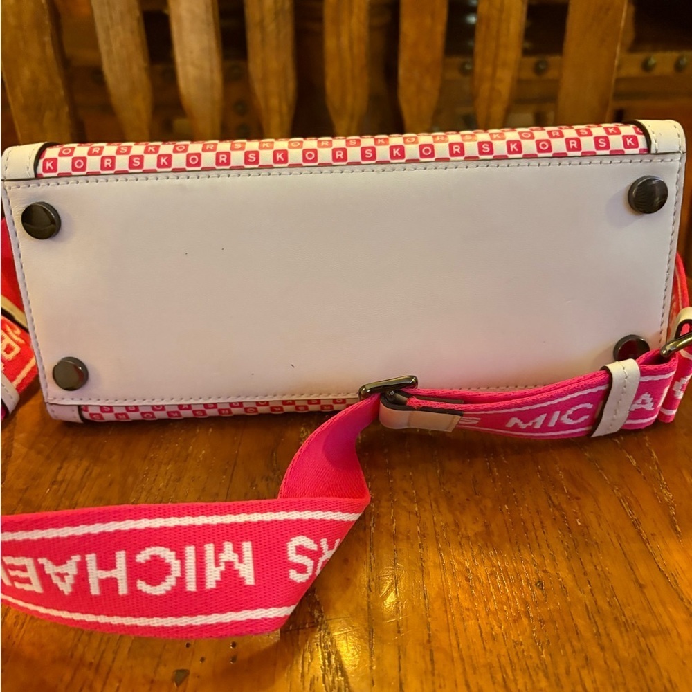 Michael Kors Whitney Medium Neon Checkerboard Logo Satchel Crossbody White/Pink - Picture 14 of 14